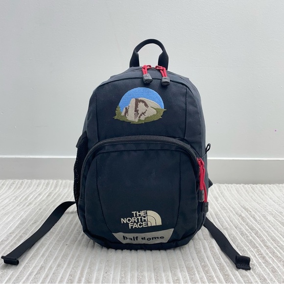The North Face Half Dome Kids Backpack - Picture 2 of 11